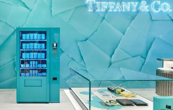 Tiffany & Co. vende sus productos en máquinas expendedoras